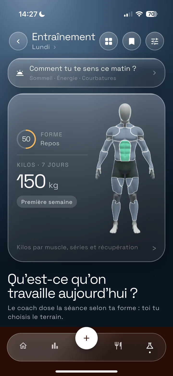 Écran entraînement d'Anawiri, lundi : check-in du matin sommeil, énergie, courbatures, forme 50 repos, 150 kg soulevés sur 7 jours, première semaine, carte des muscles avec les abdominaux travaillés